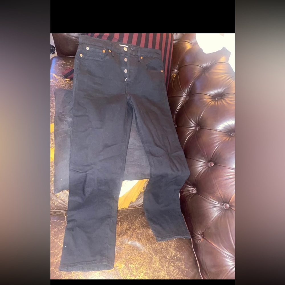 Levi’s wedgie straight jeans size 27 in black